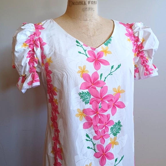 Vintage Pink Plumeria Aloha Party Dress Size Small - Picture 2 of 8